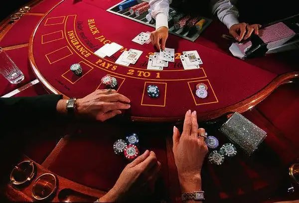 Pemain Tempo88 Slot merayakan kemenangan jackpot dengan sukacita
